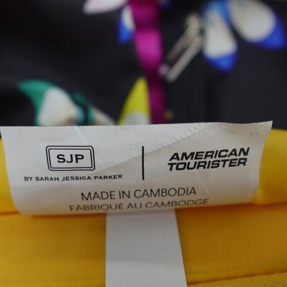 Sarah Jessica Parker Hardside Expandable Large Checked Spinner Suitcase - Picture 13 of 16